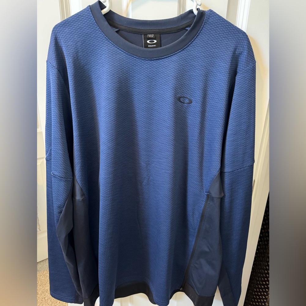 Oakley Navy Textured Performance Long Sleeve
